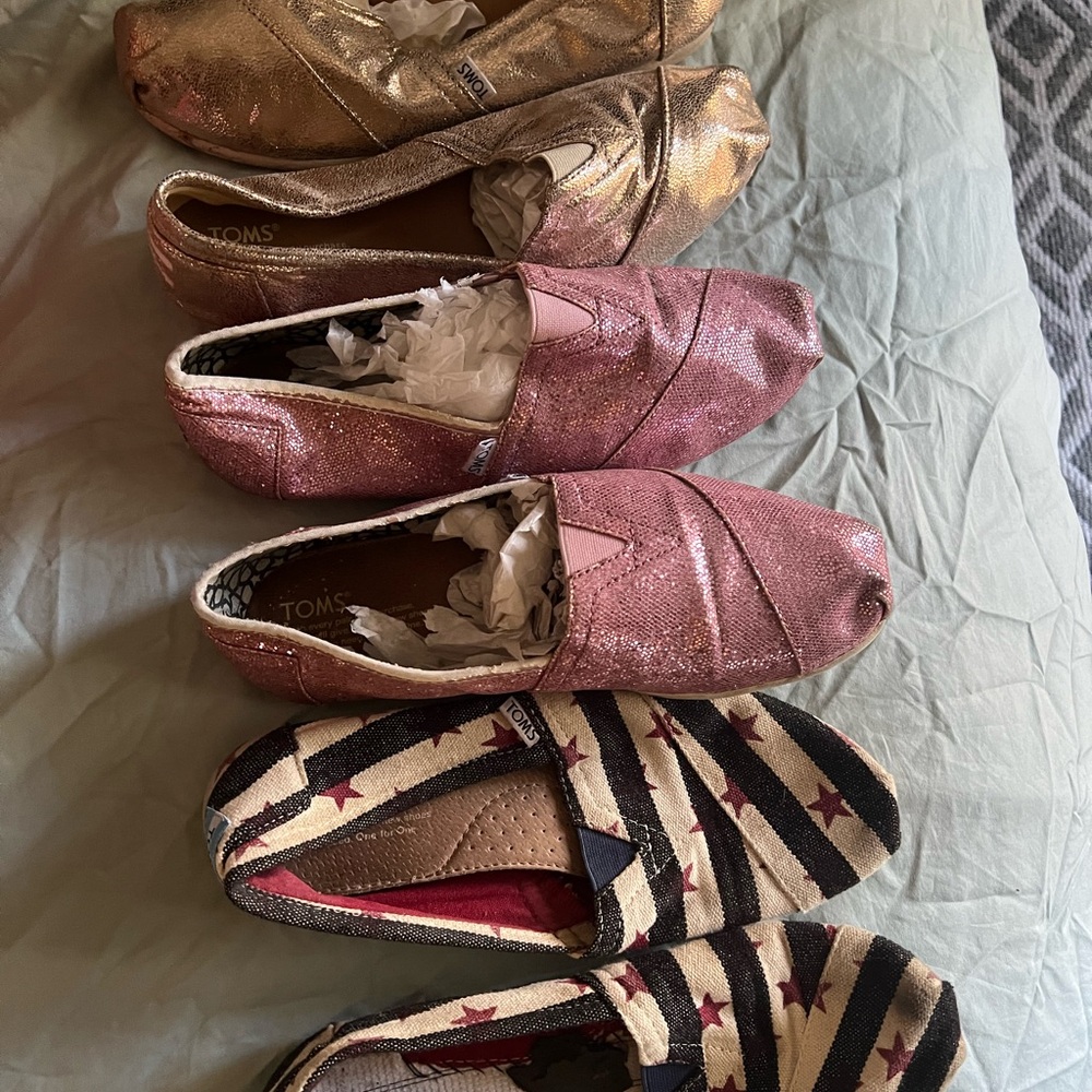 TOMS Women's Glitter Flats - Gold, Pink, USA flag
